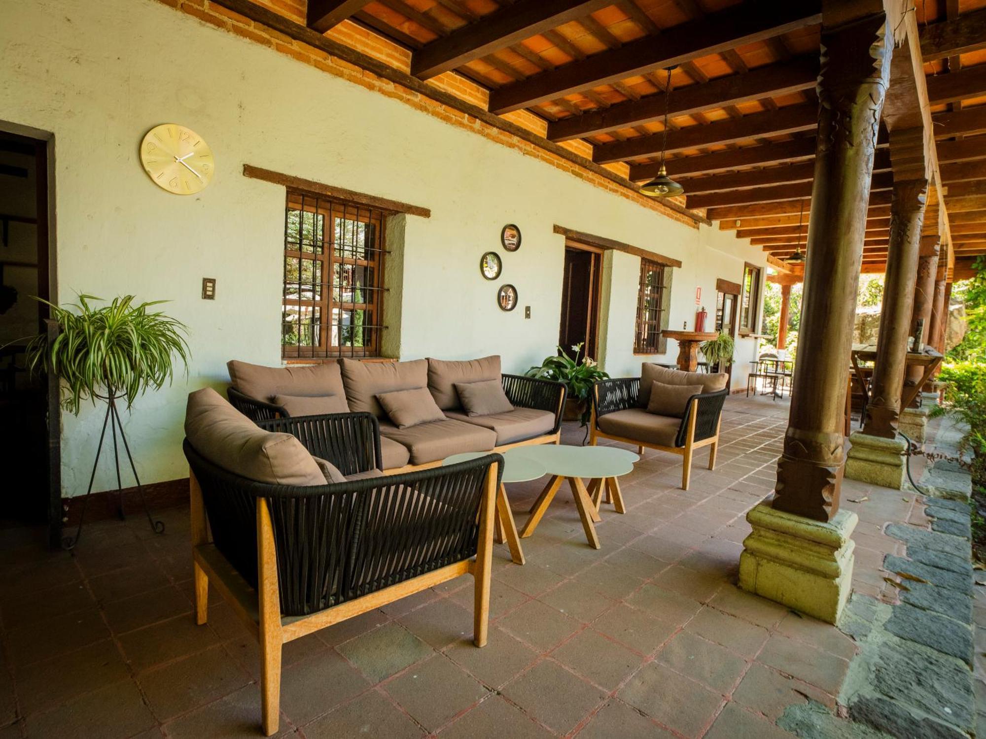 Hotel Cacique Real Antigua Extérieur photo