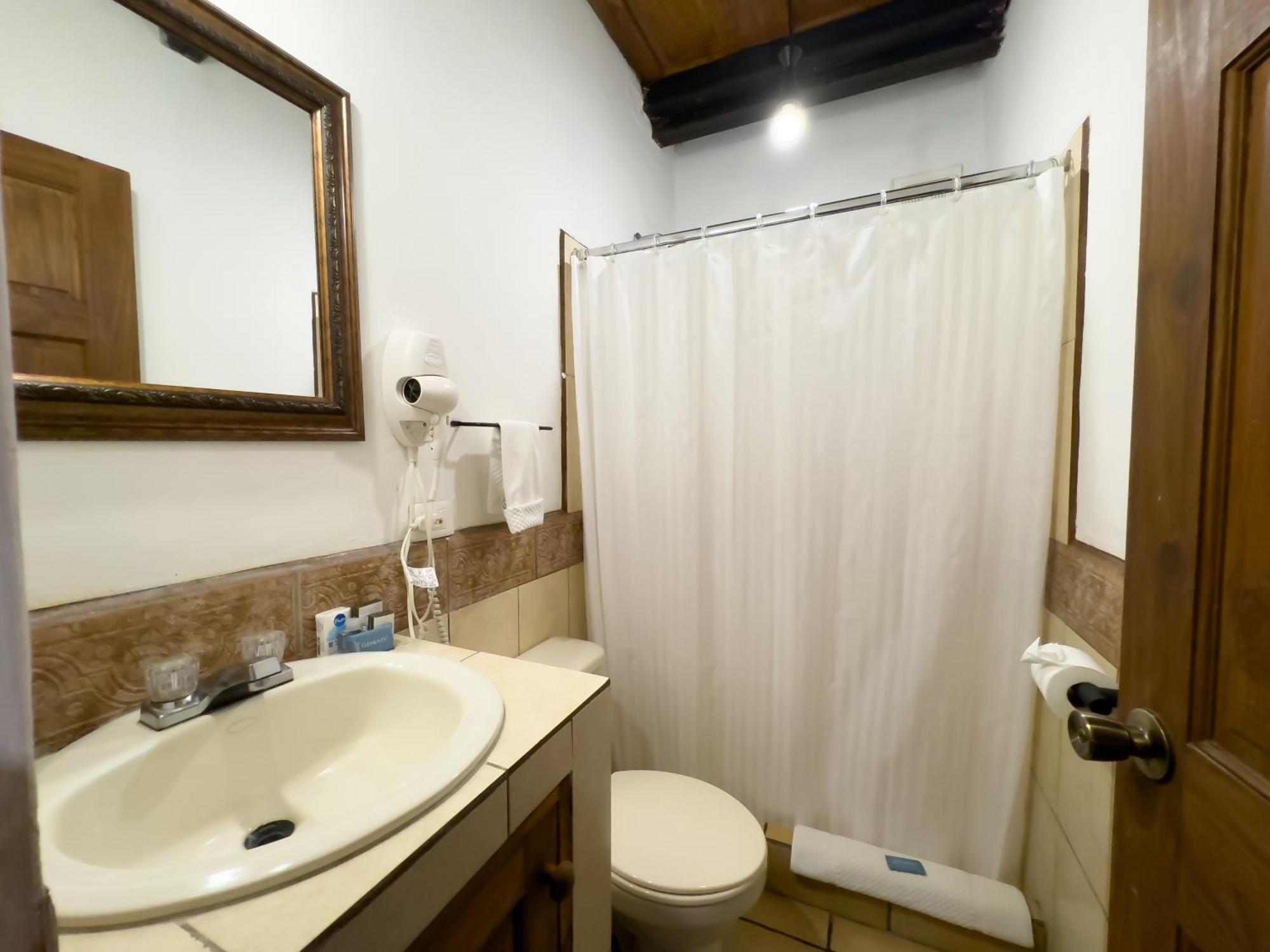 Hotel Cacique Real Antigua Chambre photo