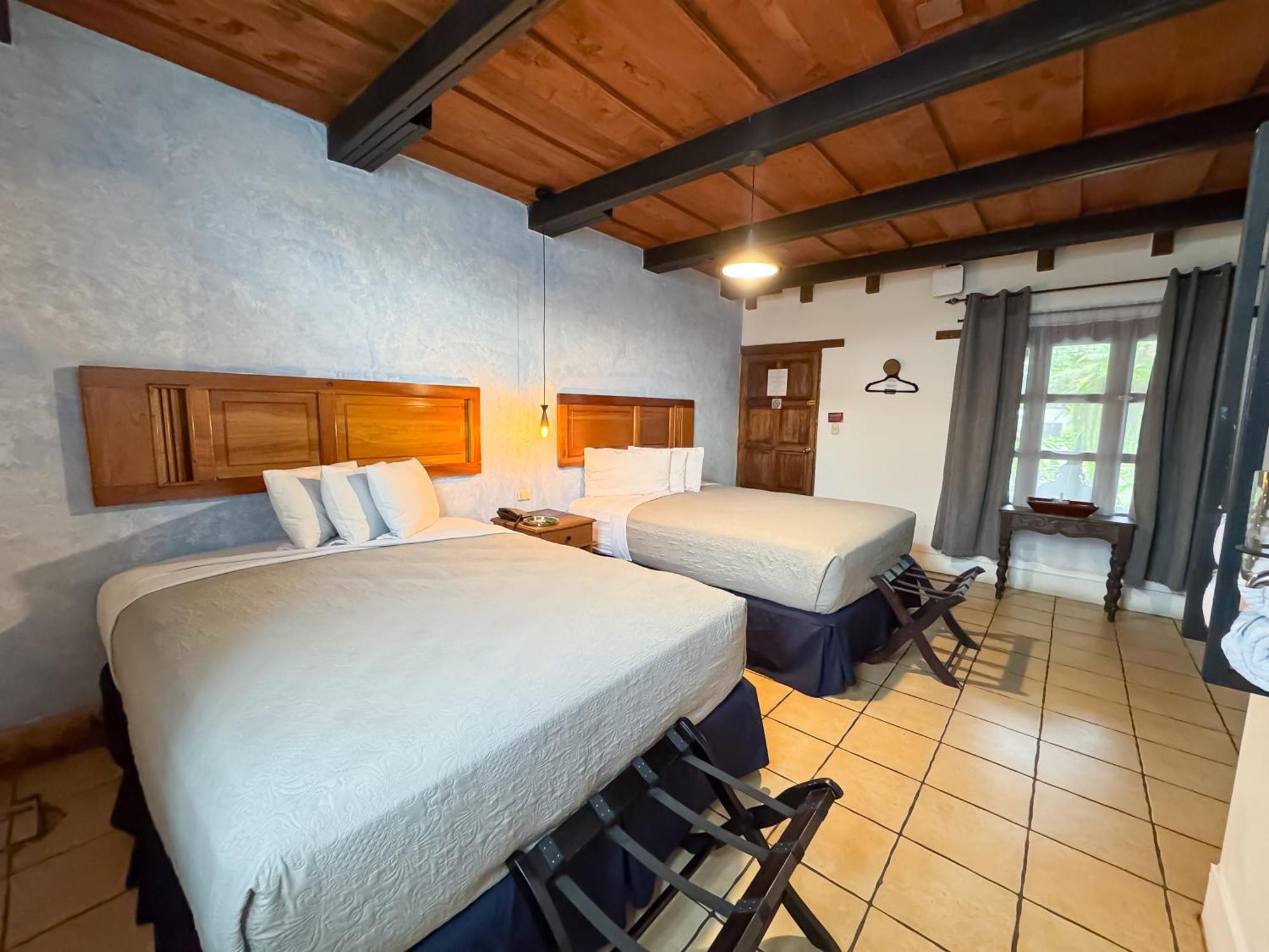 Hotel Cacique Real Antigua Extérieur photo
