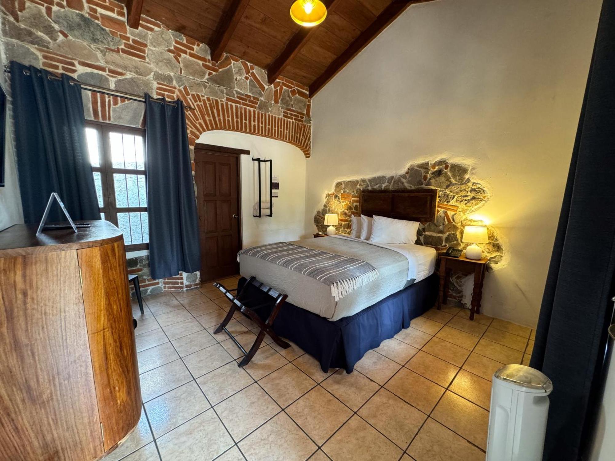 Hotel Cacique Real Antigua Extérieur photo